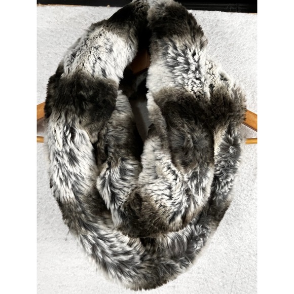 Kate Spade New York Faux Fur Infinity Scarf Gray Black White Loop Winter Wrap - Picture 1 of 13